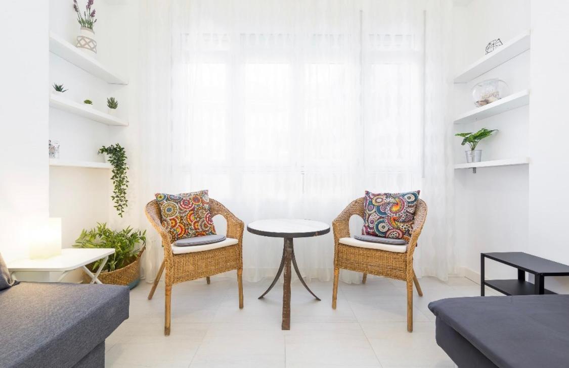 Suite Homes Santa Lucia Malaga Exterior photo